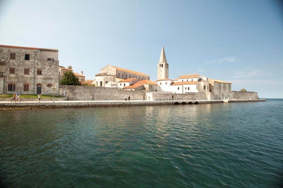Studio Apartment Ljubica For 2 Persons 150M From The Beach Porec Exterior photo